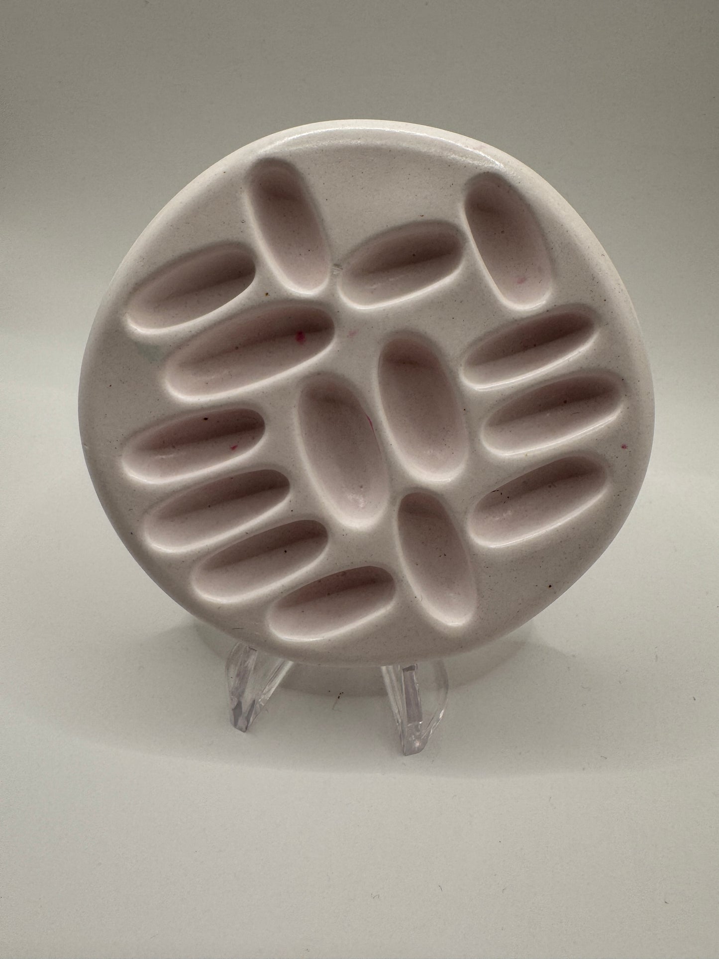 White ring coaster