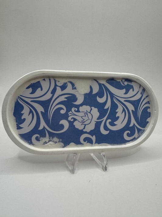 Blue and white flower coaster
