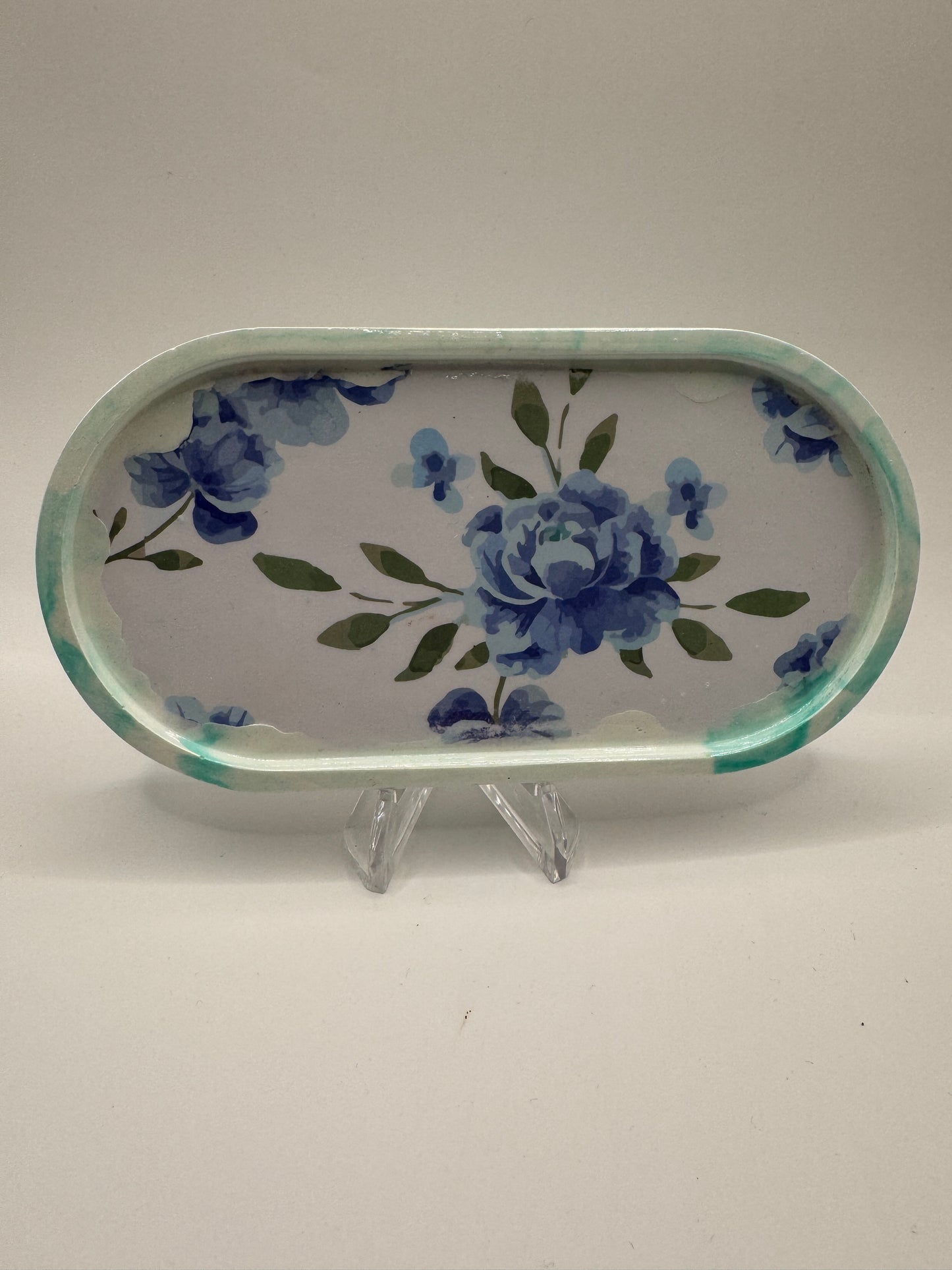 green marble coaster with flowers